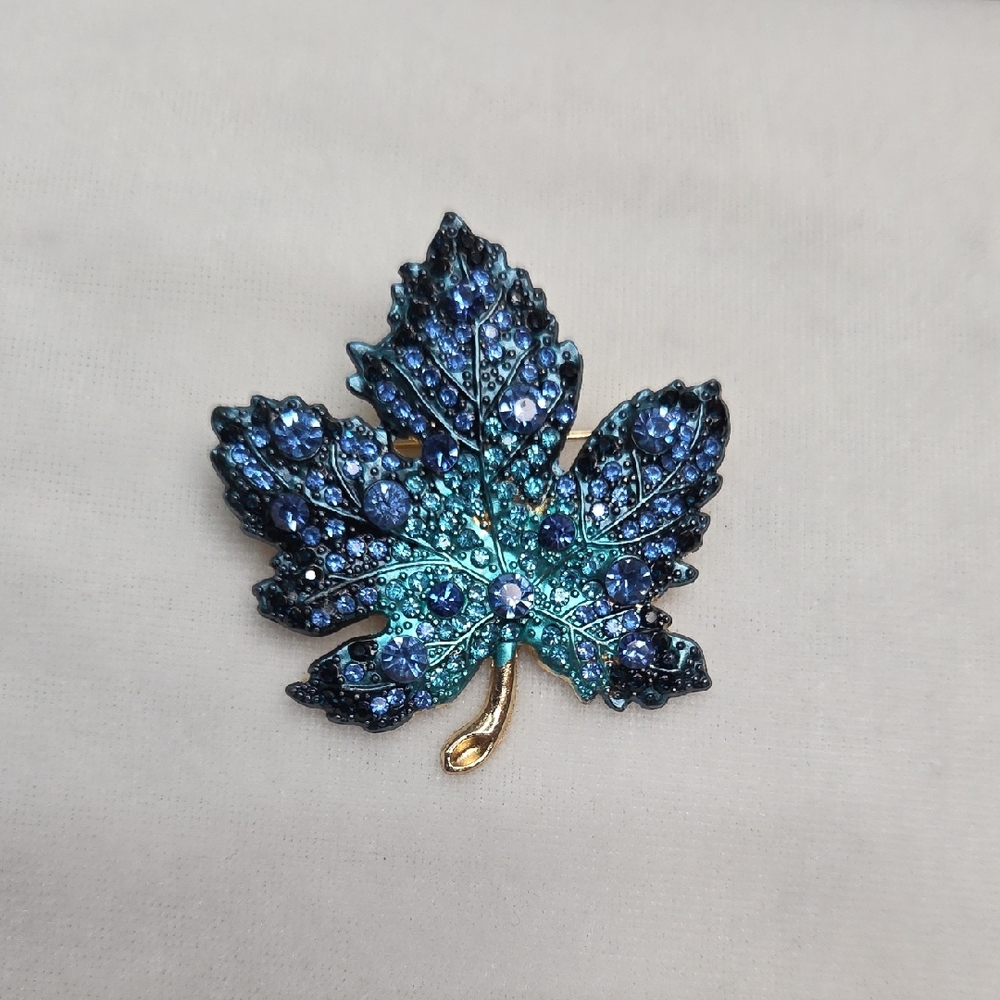 Women's Blue Gold Fall Maple Leaf Brooch Retro Vintage Style Crystal Rhinestone
